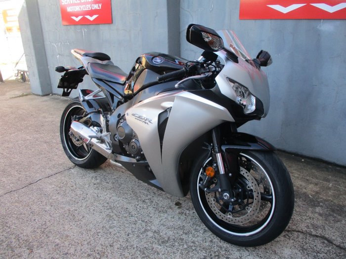 2008 Honda CBR1000RR (FIREBLADE) SILVER