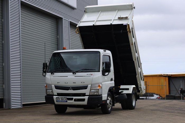 2022 Fuso Canter 815 White