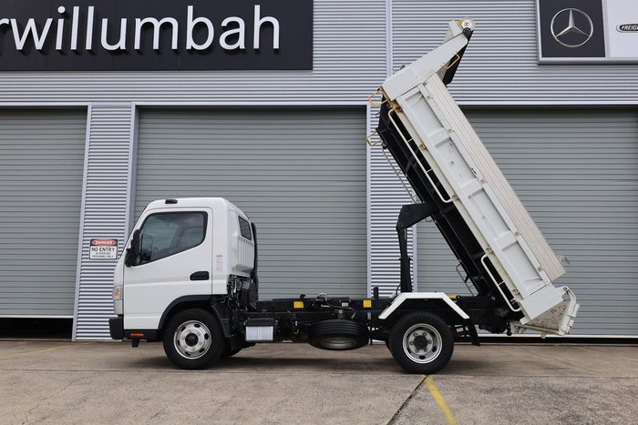 2022 Fuso Canter 815 White