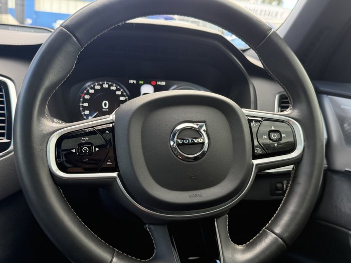 2020 Volvo XC90 T8 Recharge PHEV (AWD)