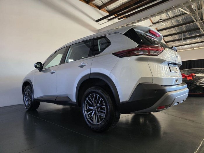 2024 Nissan X-TRAIL ST