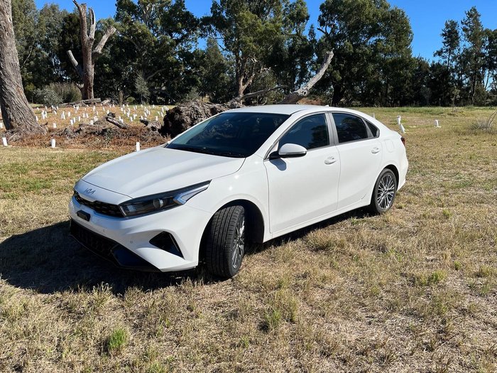 2021 Kia Cerato Sport BD MY22 Snow White Pearl