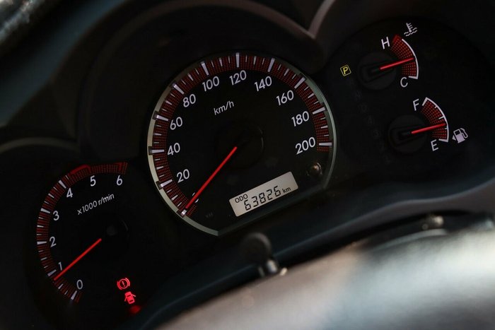 2014 Toyota Hilux SR