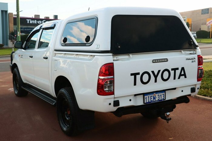 2014 Toyota Hilux SR