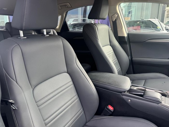 2021 Lexus NX 300 Luxury
