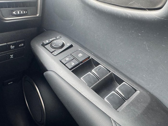 2021 Lexus NX 300 Luxury