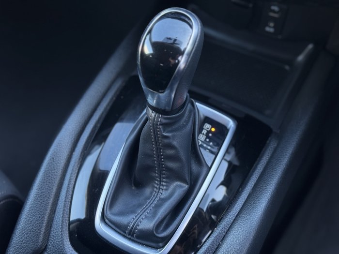 2018 Nissan X-TRAIL ST