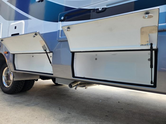 2026 Paradise MotorHomes SPARK DELUXE (AWD) IMMEDIATE DELIVERY