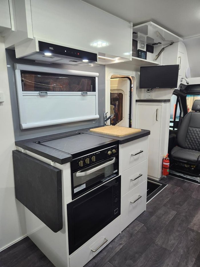 2026 Paradise MotorHomes SPARK DELUXE (AWD) IMMEDIATE DELIVERY