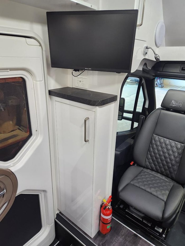2026 Paradise MotorHomes SPARK DELUXE (AWD) IMMEDIATE DELIVERY