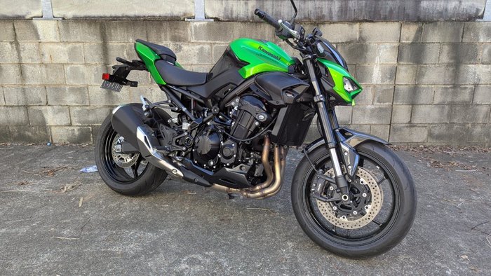 2026 Kawasaki Z900 SUPERNAKED Green