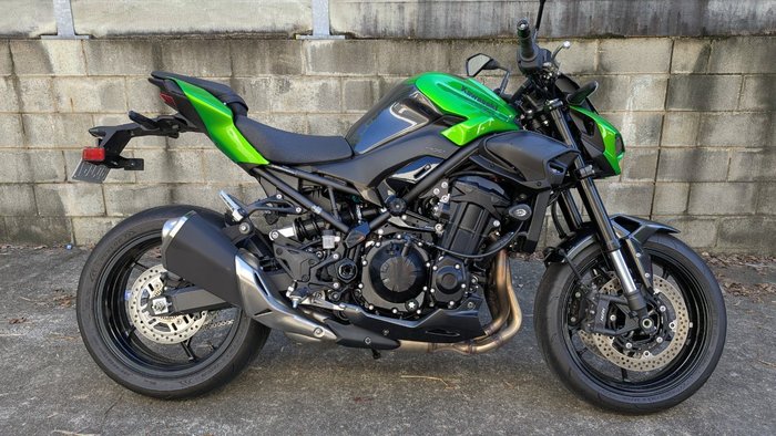 2026 Kawasaki Z900 SUPERNAKED Green
