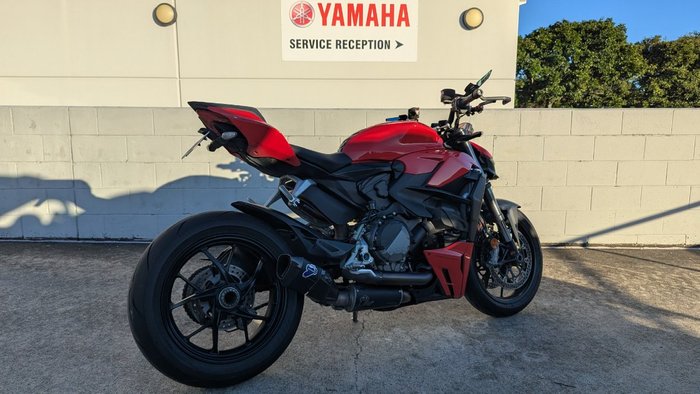2023 DUCATI STREETFIGHTER V2 Red