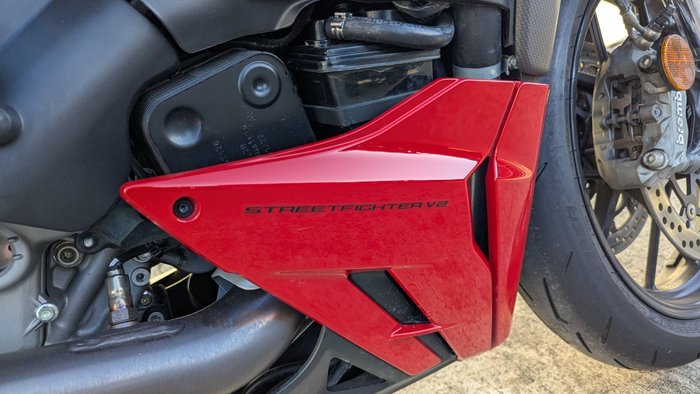 2023 DUCATI STREETFIGHTER V2 Red