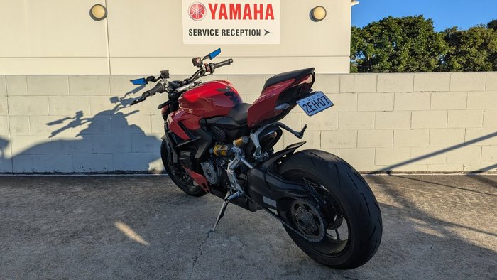 2023 DUCATI STREETFIGHTER V2 Red