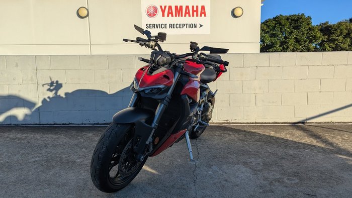 2023 DUCATI STREETFIGHTER V2 Red