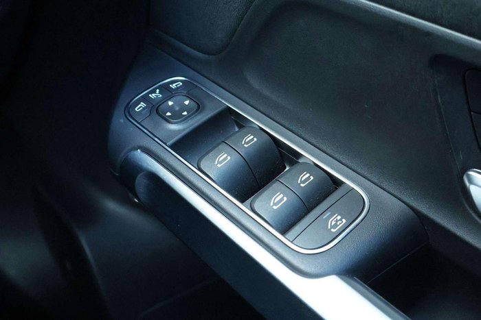 2025 Mercedes-Benz EQB 250+