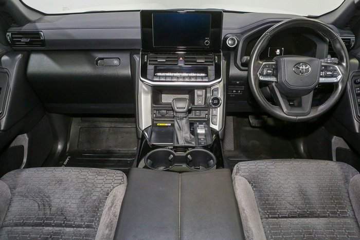 2025 Toyota Landcruiser GXL