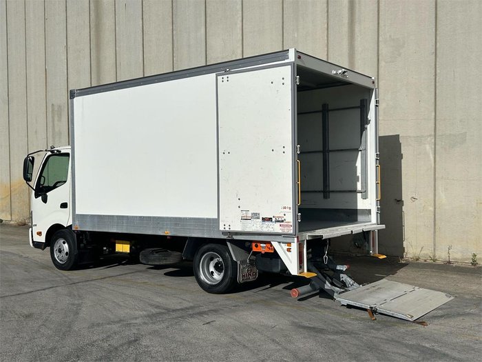 2021 Hino 300 616