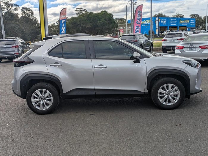 2024 Toyota Yaris Cross GX