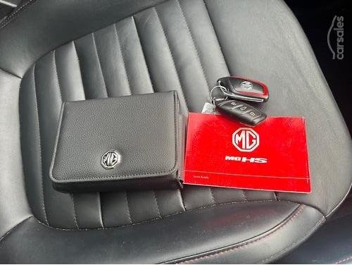 2021 MG HS Essence
