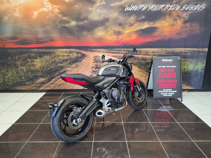 2022 Triumph TRIDENT 660 Grey