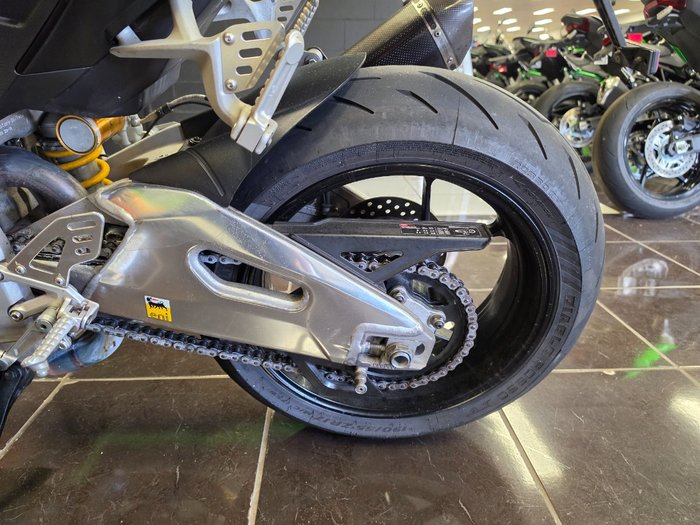 2012 APRILIA RSV4 FACTORY SILVER