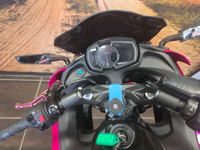 2017 Kawasaki NINJA 650L WHITE