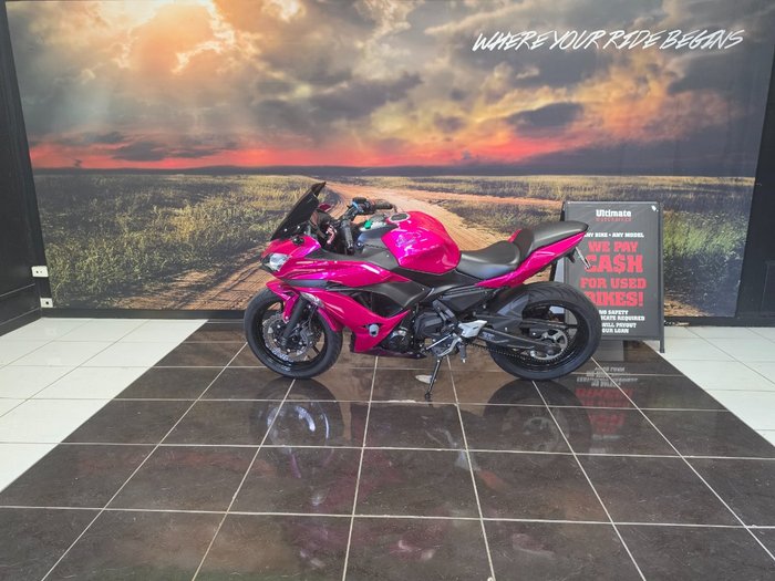2017 Kawasaki NINJA 650L WHITE