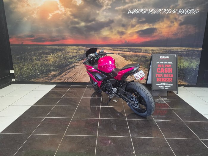 2017 Kawasaki NINJA 650L WHITE