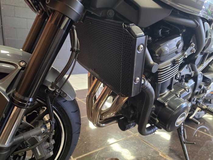 2018 Kawasaki Z900RS CAFE Grey