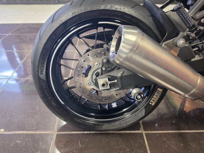 2018 Kawasaki Z900RS CAFE Grey