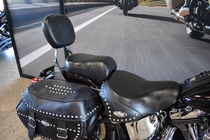 2001 HARLEY-DAVIDSON FLSTC HERITAGE SOFTAIL CLASSIC