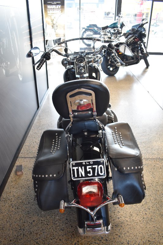 2001 HARLEY-DAVIDSON FLSTC HERITAGE SOFTAIL CLASSIC