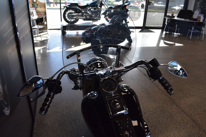 2001 HARLEY-DAVIDSON FLSTC HERITAGE SOFTAIL CLASSIC