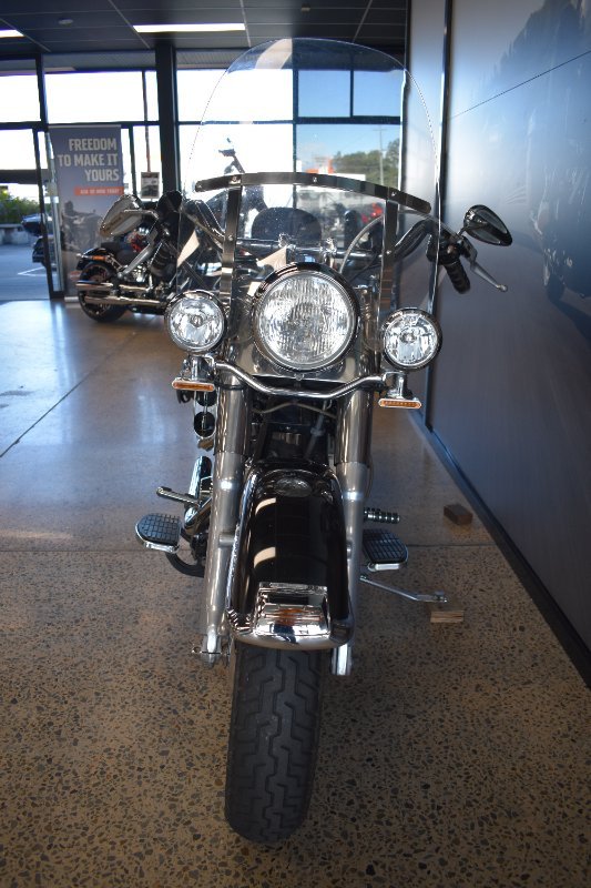 2001 HARLEY-DAVIDSON FLSTC HERITAGE SOFTAIL CLASSIC