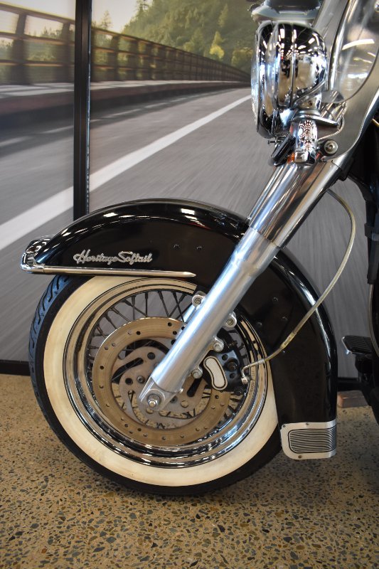 2001 HARLEY-DAVIDSON FLSTC HERITAGE SOFTAIL CLASSIC
