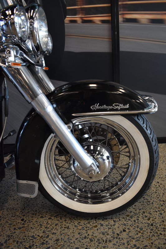 2001 HARLEY-DAVIDSON FLSTC HERITAGE SOFTAIL CLASSIC