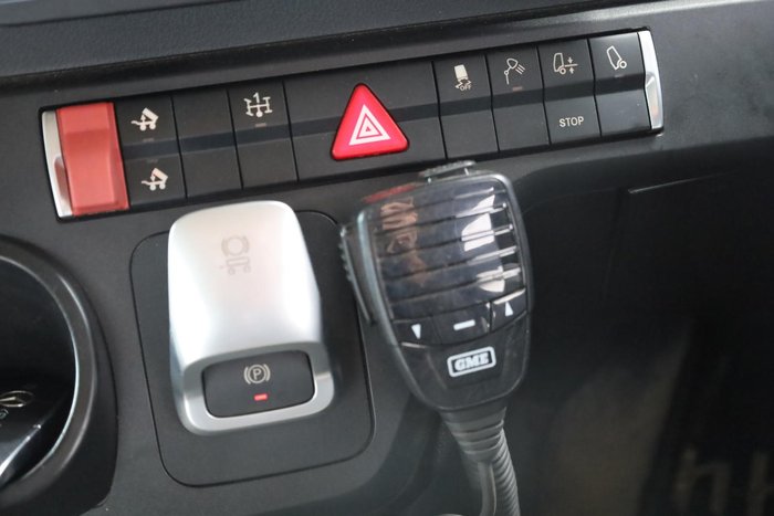 2022 Mercedes-Benz Actros 2653 White