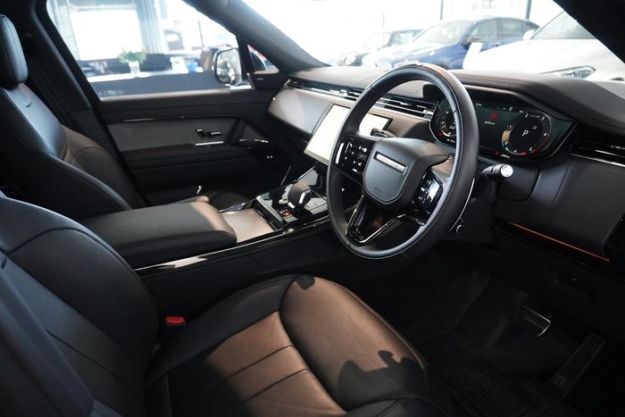 2025 Land Rover Range Rover Sport D300 Dynamic SE