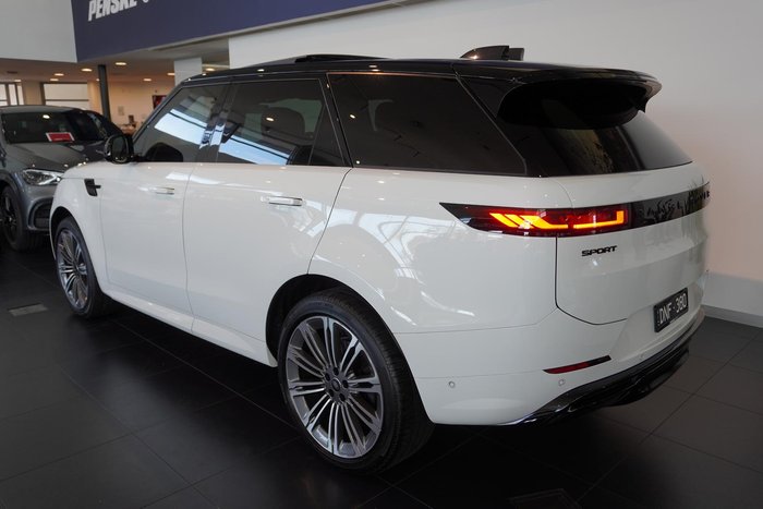 2025 Land Rover Range Rover Sport D300 Dynamic SE