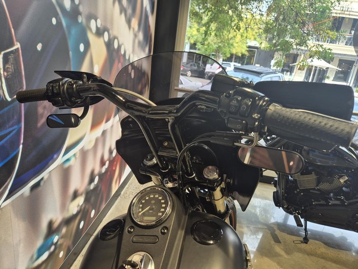2015 Harley-Davidson Dyna Street Bob 103 (FXDB 103) Dyna Black