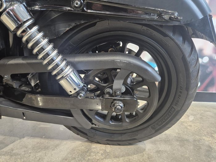 2015 Harley-Davidson Dyna Street Bob 103 (FXDB 103) Dyna Black