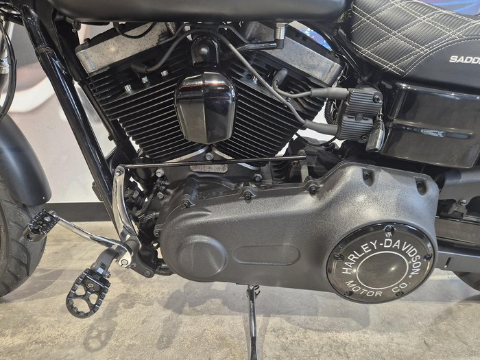 2015 Harley-Davidson Dyna Street Bob 103 (FXDB 103) Dyna Black