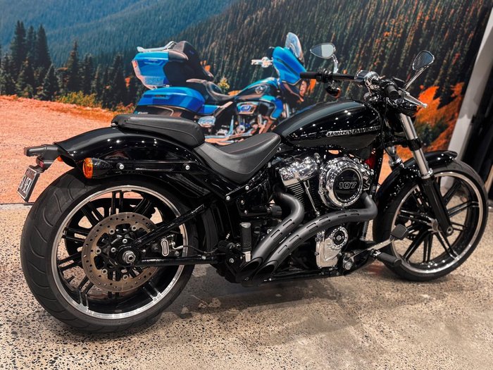 2018 Harley-Davidson Breakout 107 (FXBR)