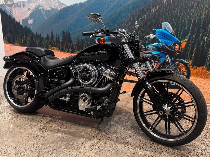 2018 Harley-Davidson Breakout 107 (FXBR)