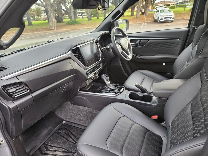 2025 Isuzu D-MAX LS-U+