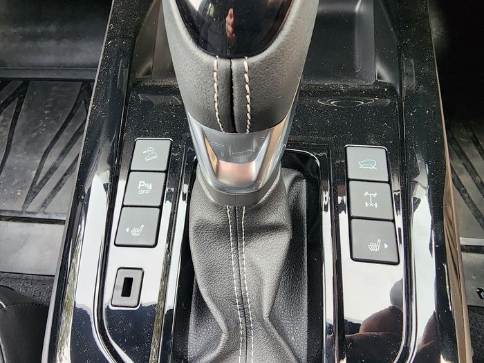 2025 Isuzu D-MAX LS-U+