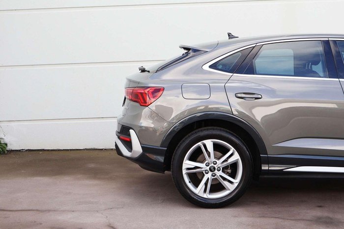 2023 Audi Q3 35 TFSI S line