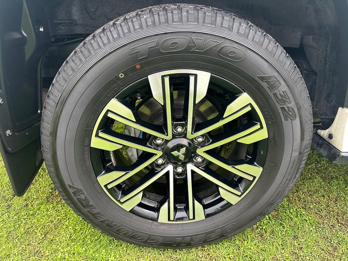 2022 Mitsubishi Pajero Sport GLS